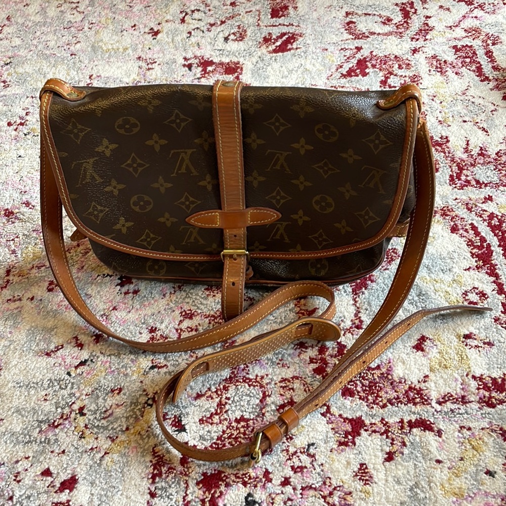 Vintage Louis Vuitton Iconic Monogram crossbody bag